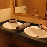 Avec Piscine Privee Chauffee Toute L'annee