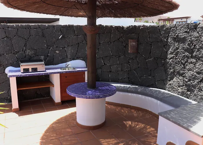 Avec Piscine Privee Chauffee Toute L'annee *