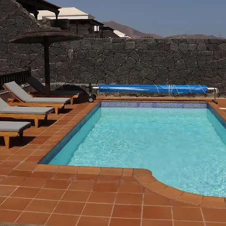 Avec Piscine Privee Chauffee Toute L'annee *