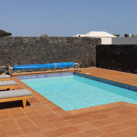 Avec Piscine Privee Chauffee Toute L'annee *