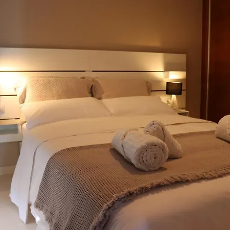 Avec Piscine Privee Chauffee Toute L'annee Vila *