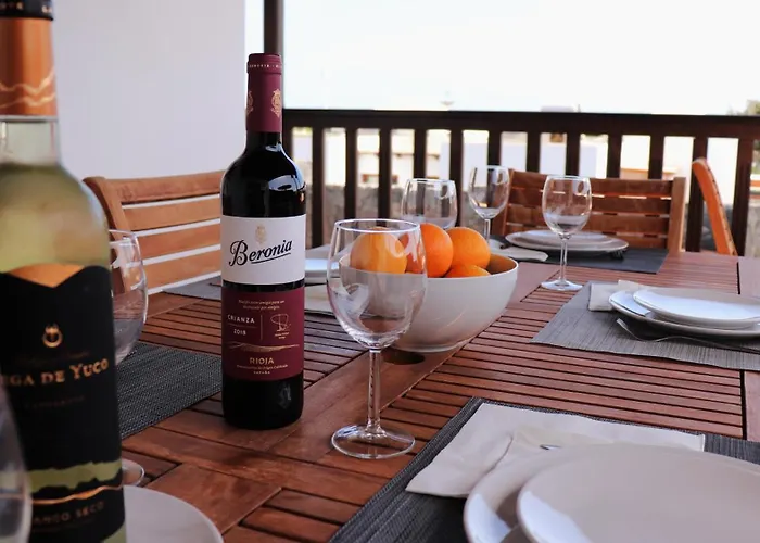 Avec Piscine Privée Chauffée Toute L'année