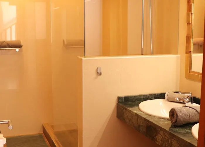 Avec Piscine Privée Chauffée Toute L'année Villa