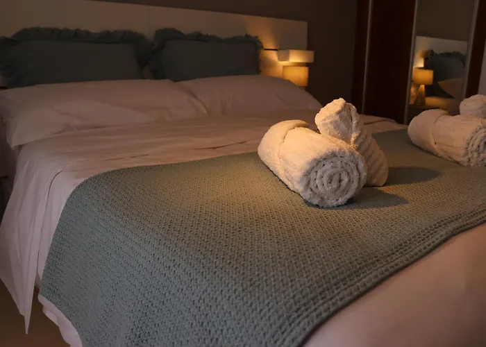 Avec Piscine Privée Chauffée Toute L'année *